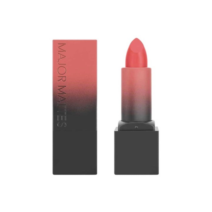 W7 Major Mattes Lipstick Entourage